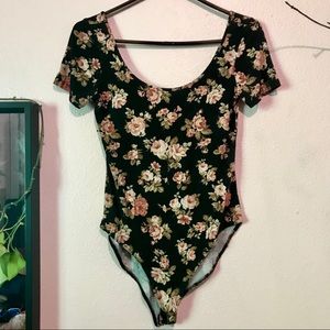Forever 21 Floral Scoop Neck Bodysuit